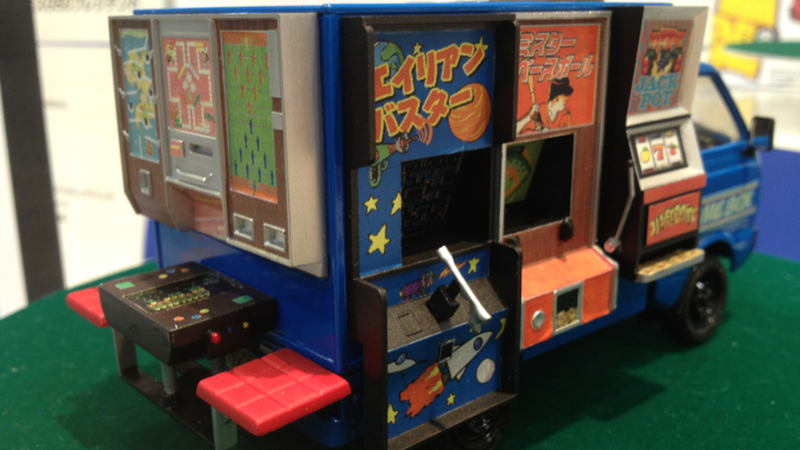 Illustration for article titled This Model Truck Is a Japanese Arcade...On Wheels!